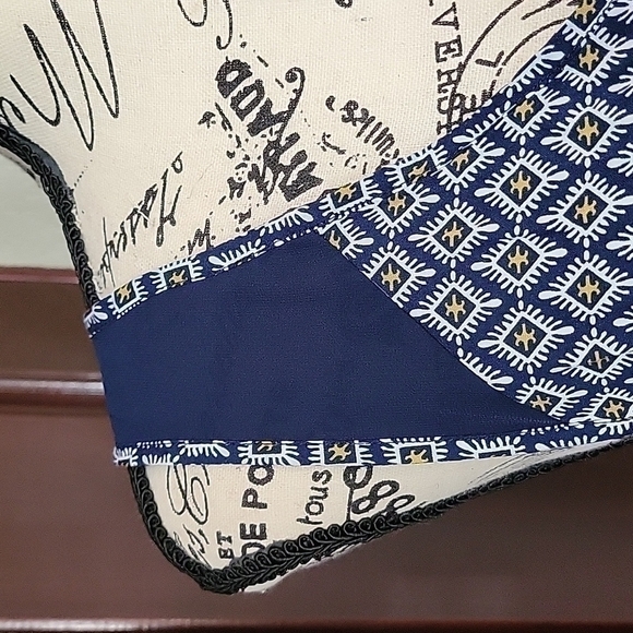 Loose flowy tank top size medium - Picture 2 of 5